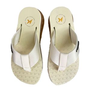 Chinelo kenner Rakka Edição Especial Unissex Bege